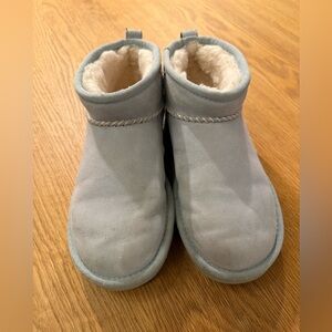 Ugg x Mad Happy ultra mini in sea foam. Size 5